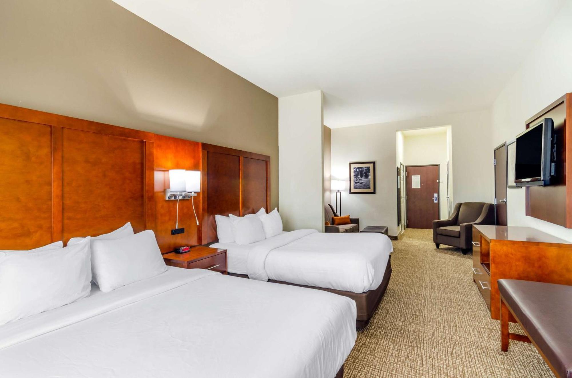 Comfort Inn & Suites Near Bethel College Newton Eksteriør billede